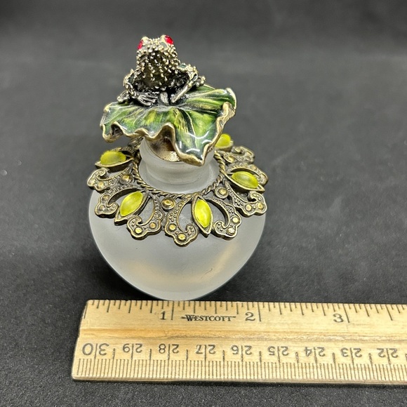 Frosted Glass Jeweled Frog Perfume Bottle empty 3.5" Tall 1.5" Wide - Picture 10 of 11